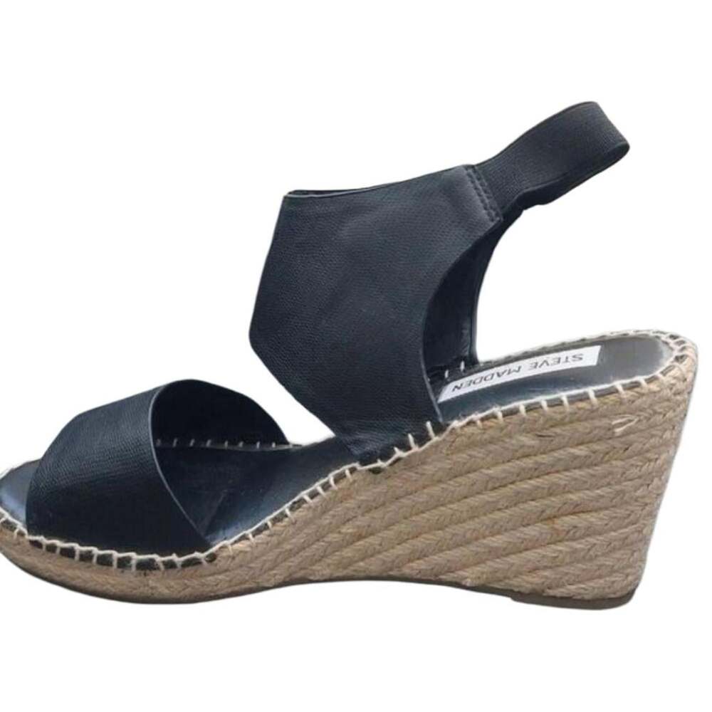 Steve Madden Women's Black and Tan Sandals